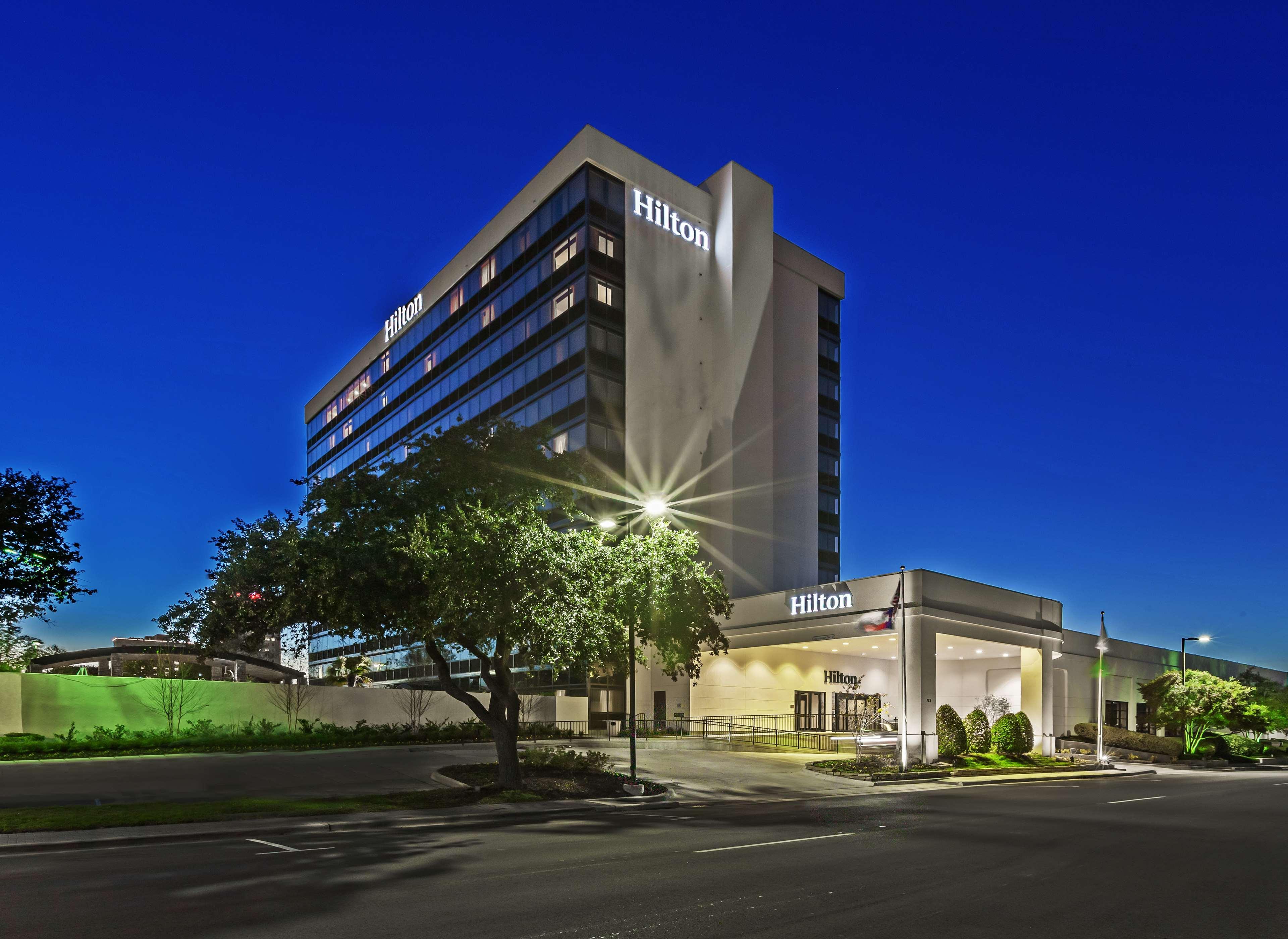 Hilton Waco Hotel Buitenkant foto
