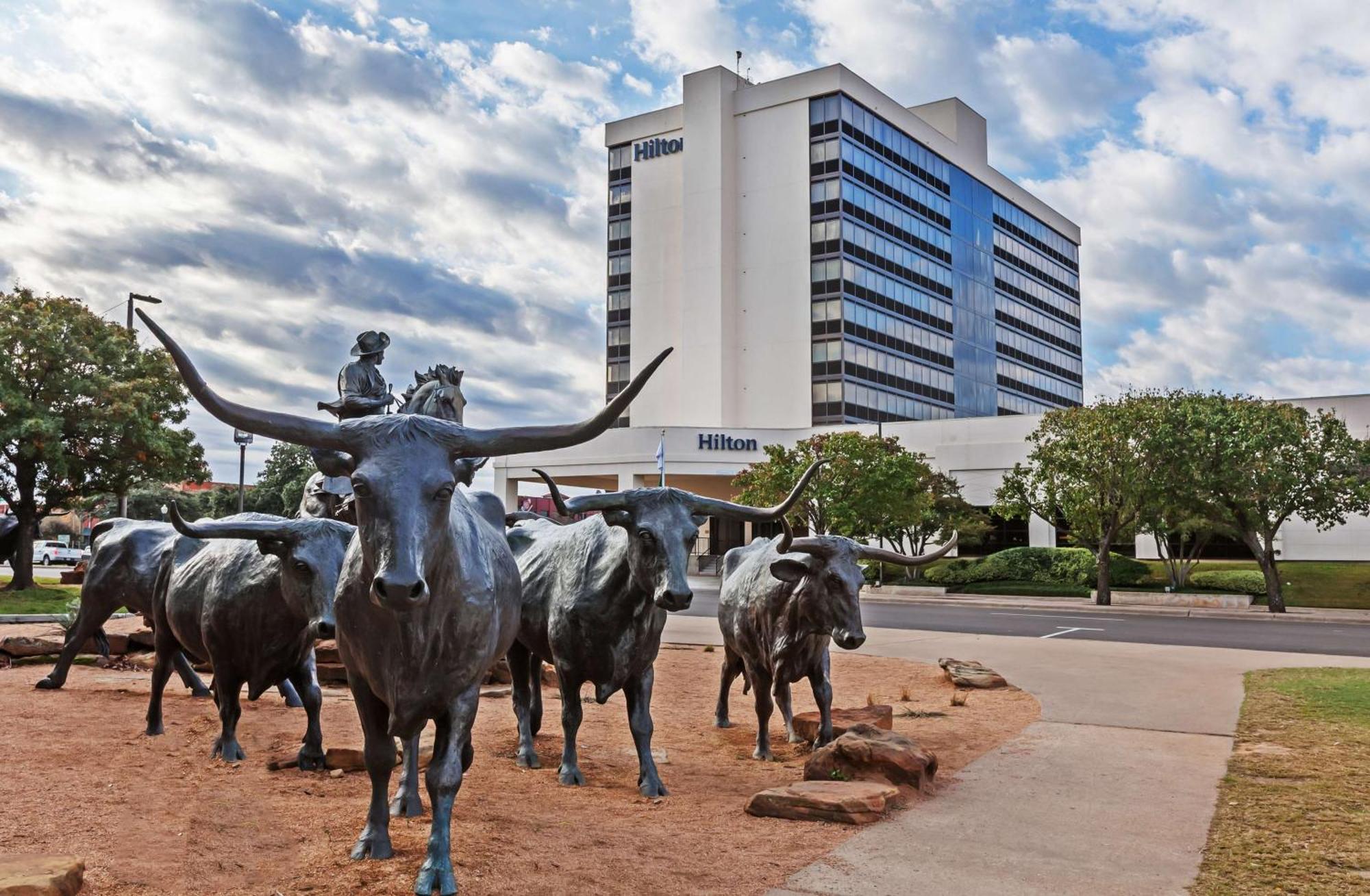 Hilton Waco Hotel Buitenkant foto